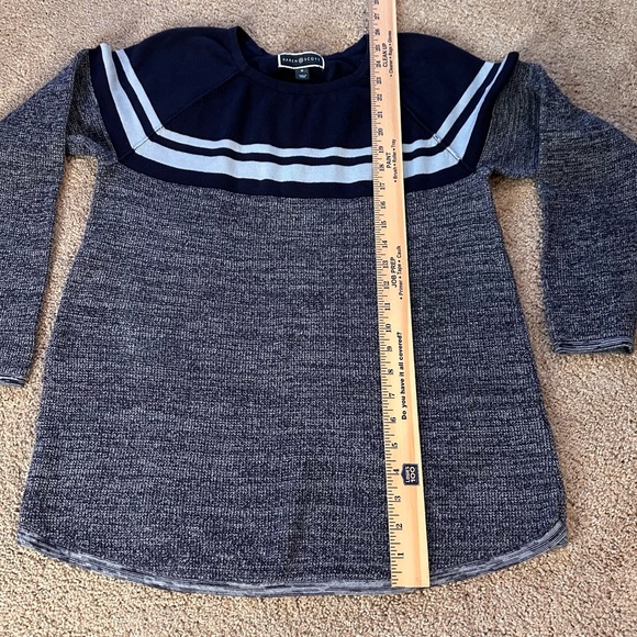 Karen Scott Long Sleeve Sweater.  Size M - Picture 5 of 8